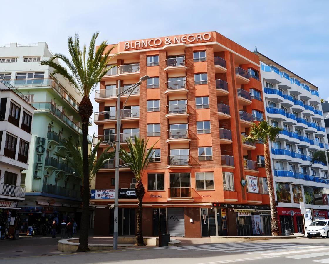 Marina Beach Apartaments Lloret de Mar Exterior photo